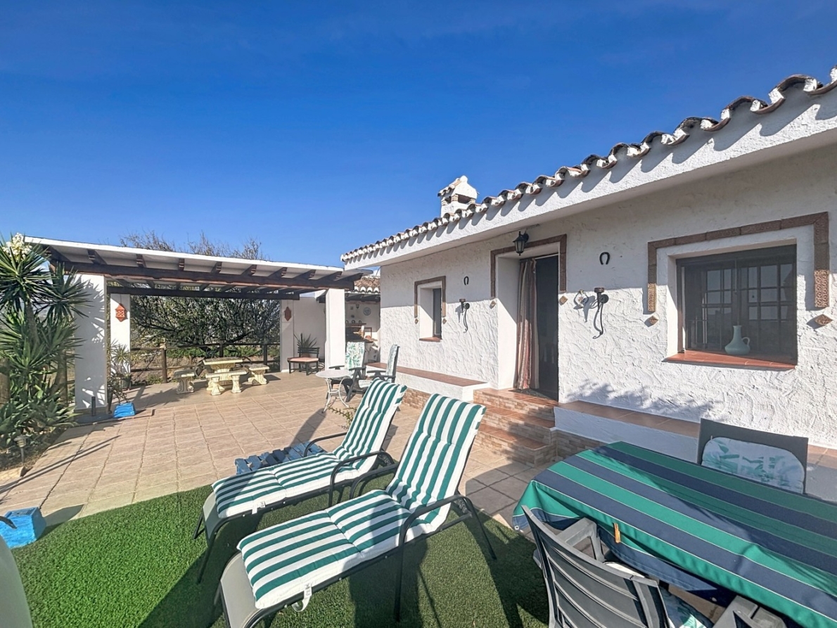 DP-26-6341-4 Villa for sale in Vélez-Málaga