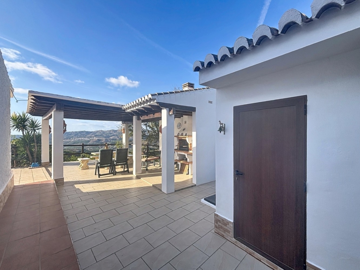 DP-26-6341-5 Villa for sale in Vélez-Málaga