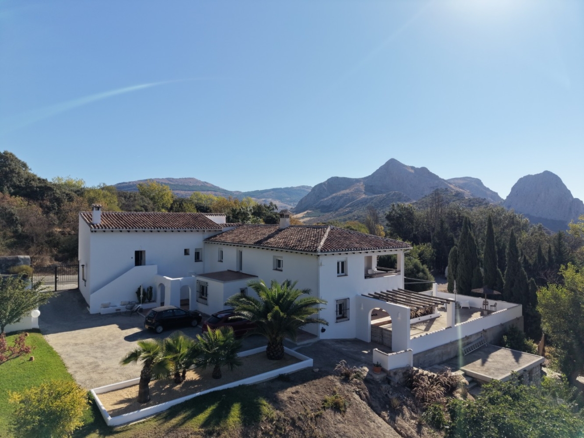 Villa for sale in Colmenar