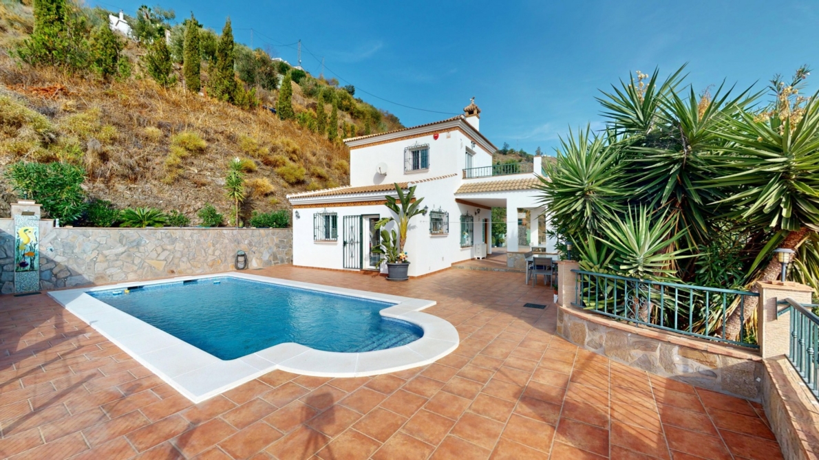 Villa for sale in Arenas
