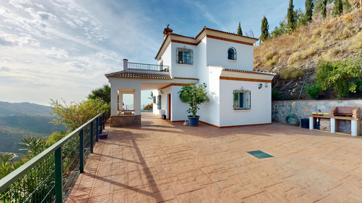 Villa for sale in Arenas
