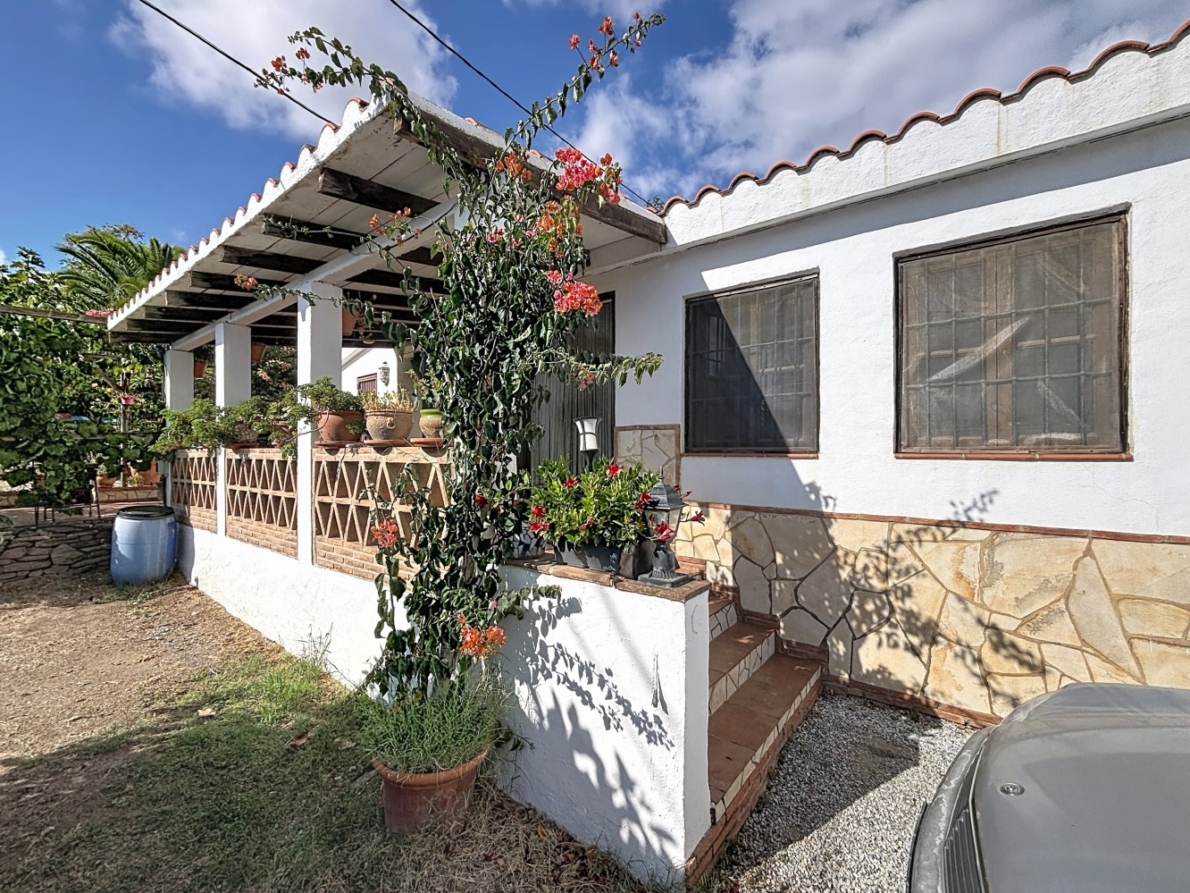 Finca for sale in Lagos