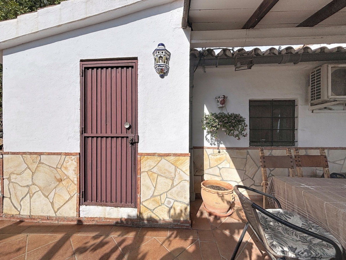 Finca for sale in Lagos