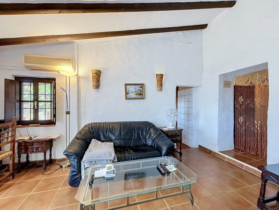 Finca for sale in Lagos