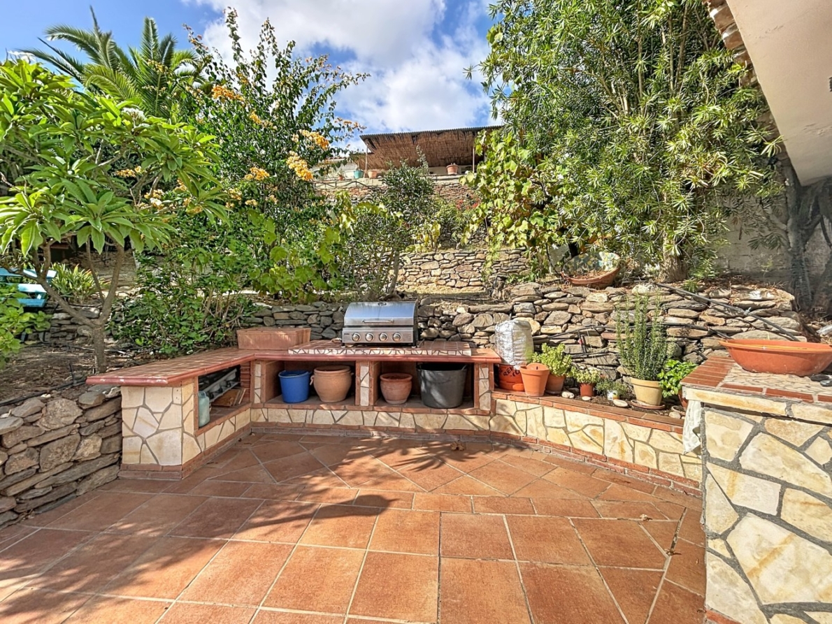 Finca for sale in Lagos
