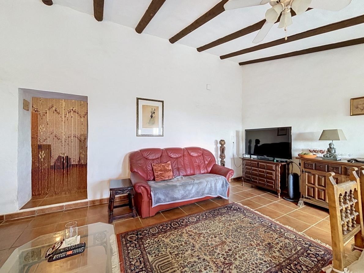 Finca for sale in Lagos