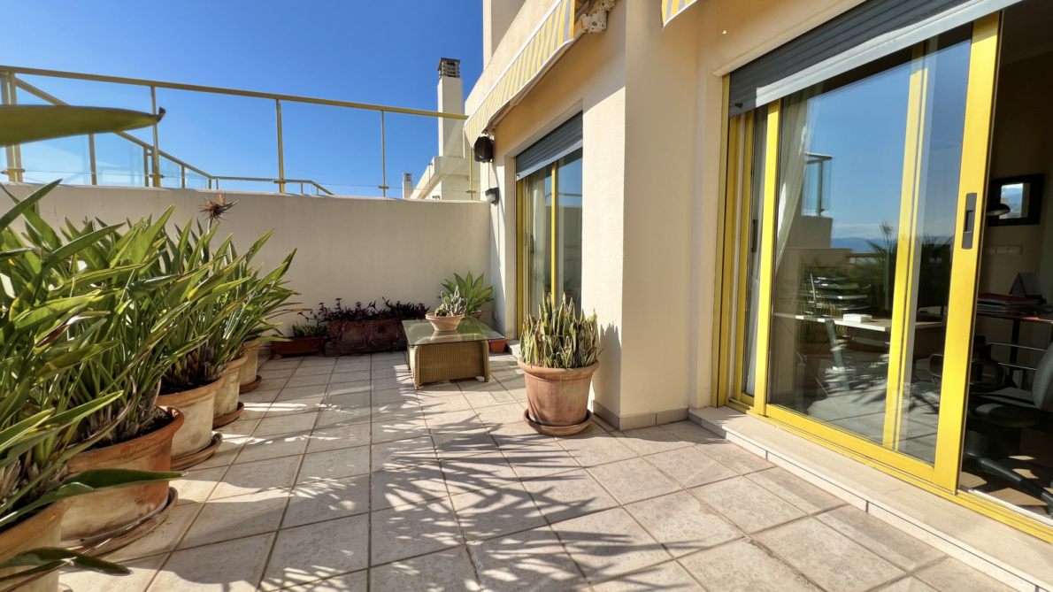Penthouse for sale in Denia