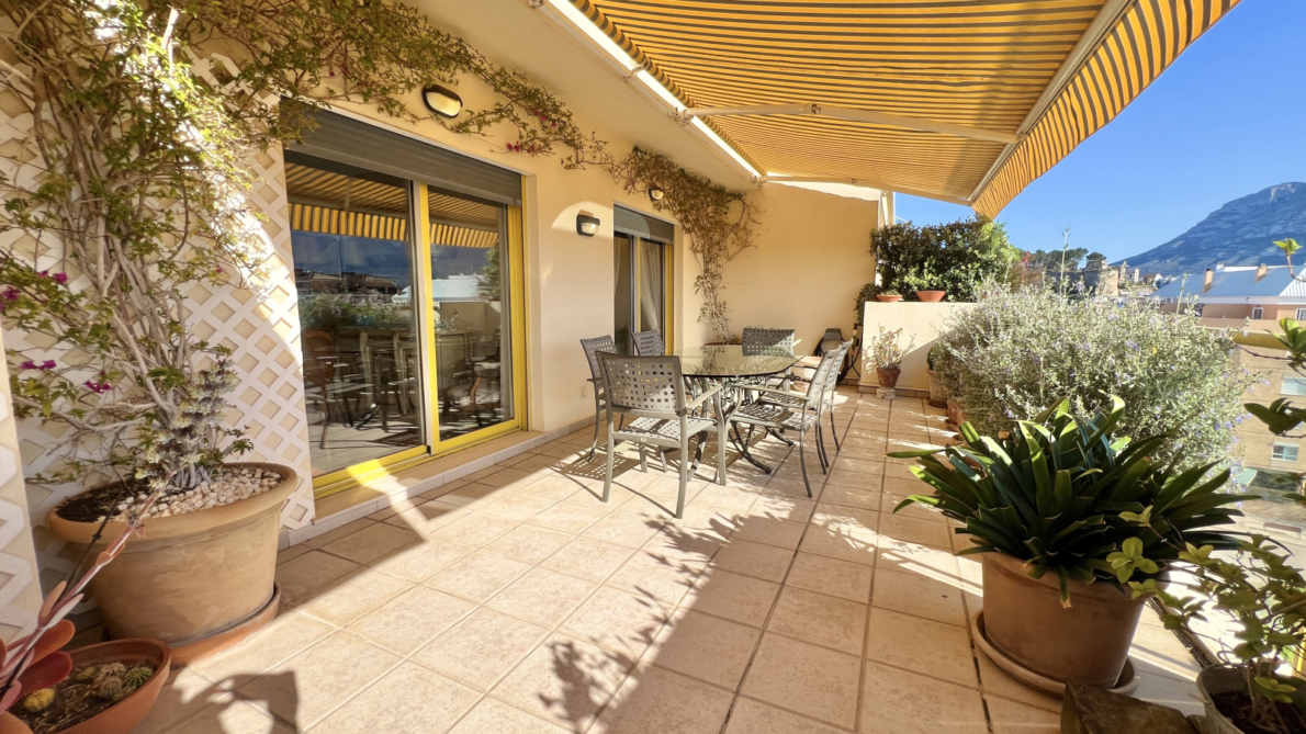 Penthouse for sale in Denia