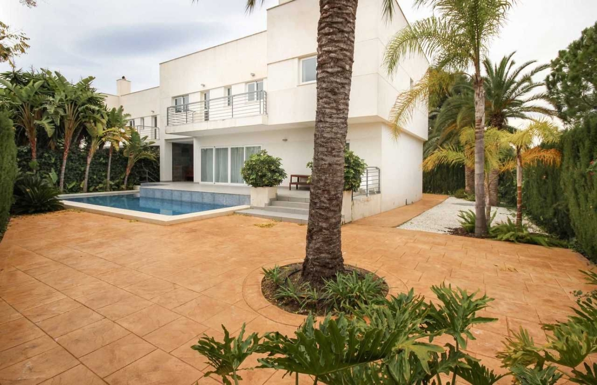 Villa for sale in Alfaz del Pi