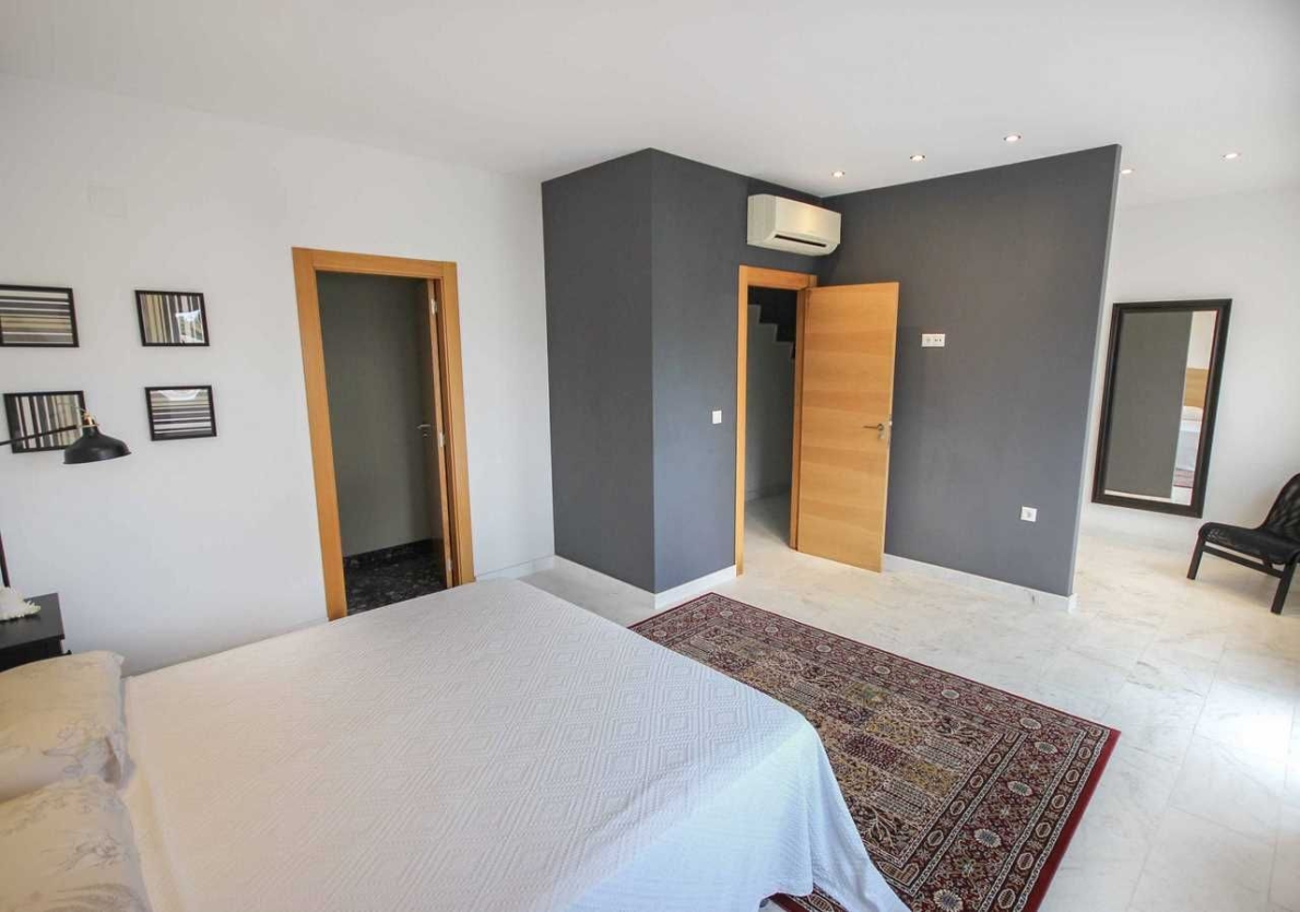 Villa for sale in Alfaz del Pi