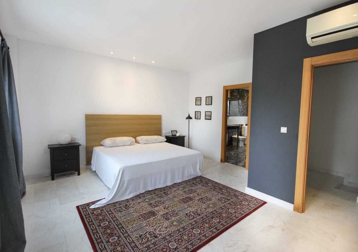 Villa for sale in Alfaz del Pi