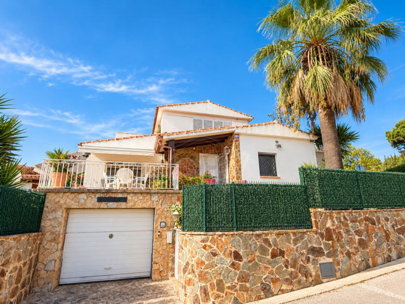 Villa for sale in Calonge