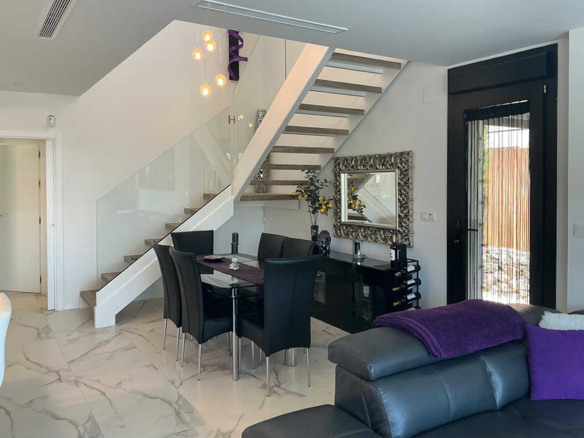 Villa for sale in Finestrat