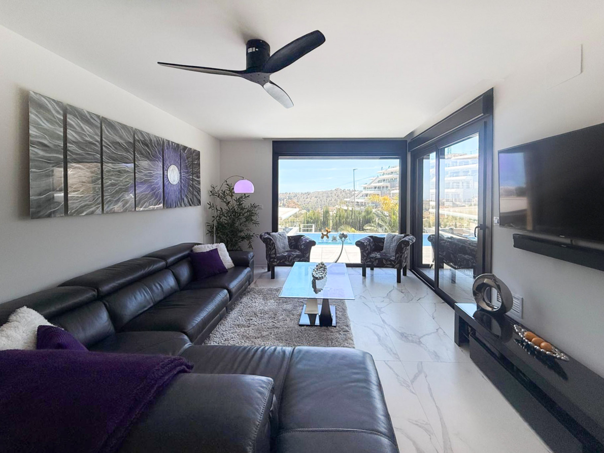 Villa for sale in Finestrat