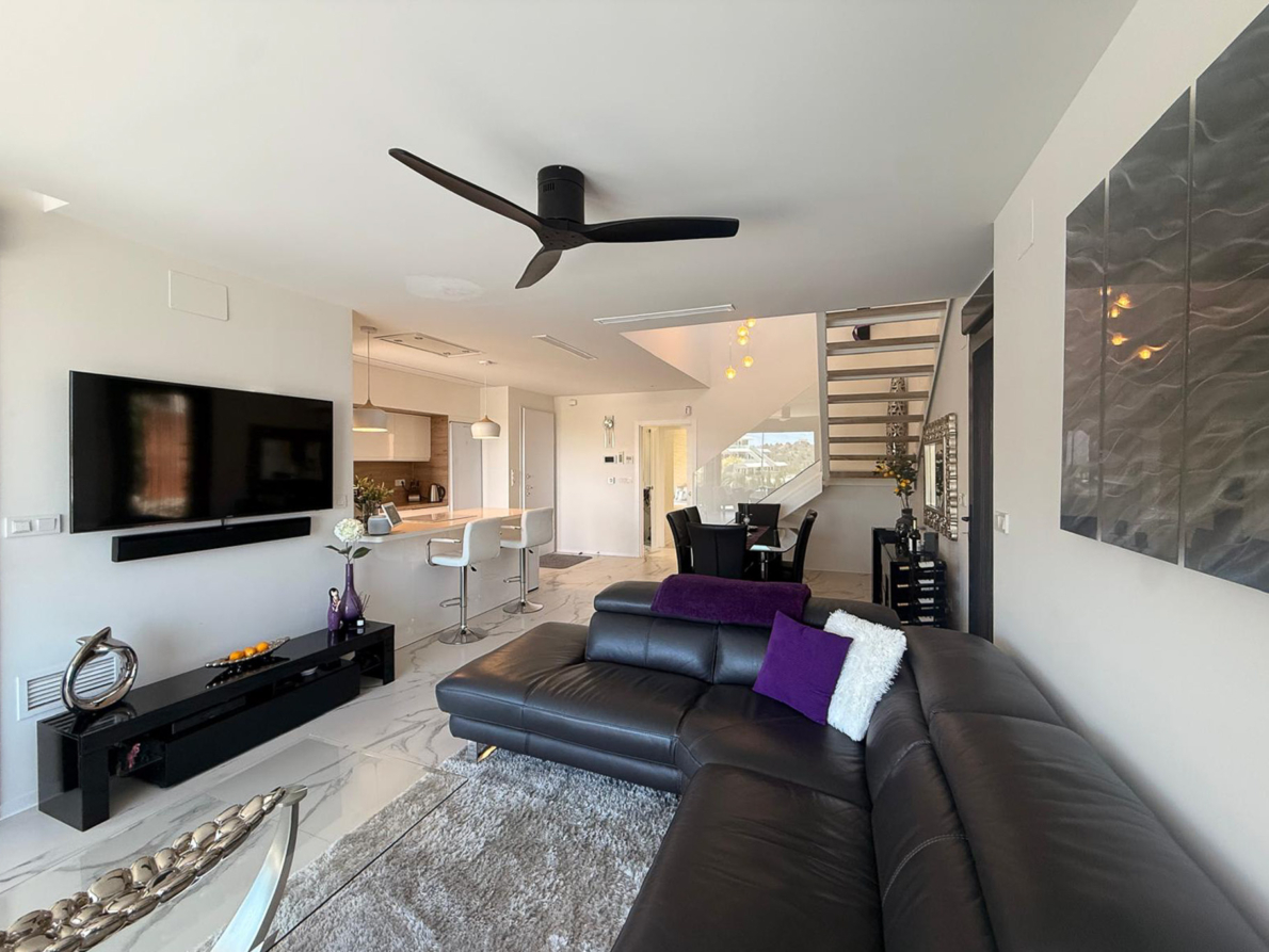 Villa for sale in Finestrat