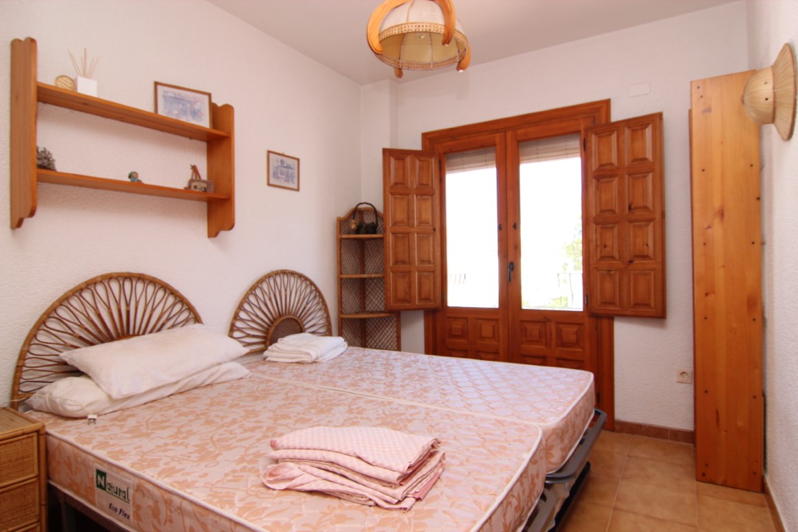 Villa for sale in Pego