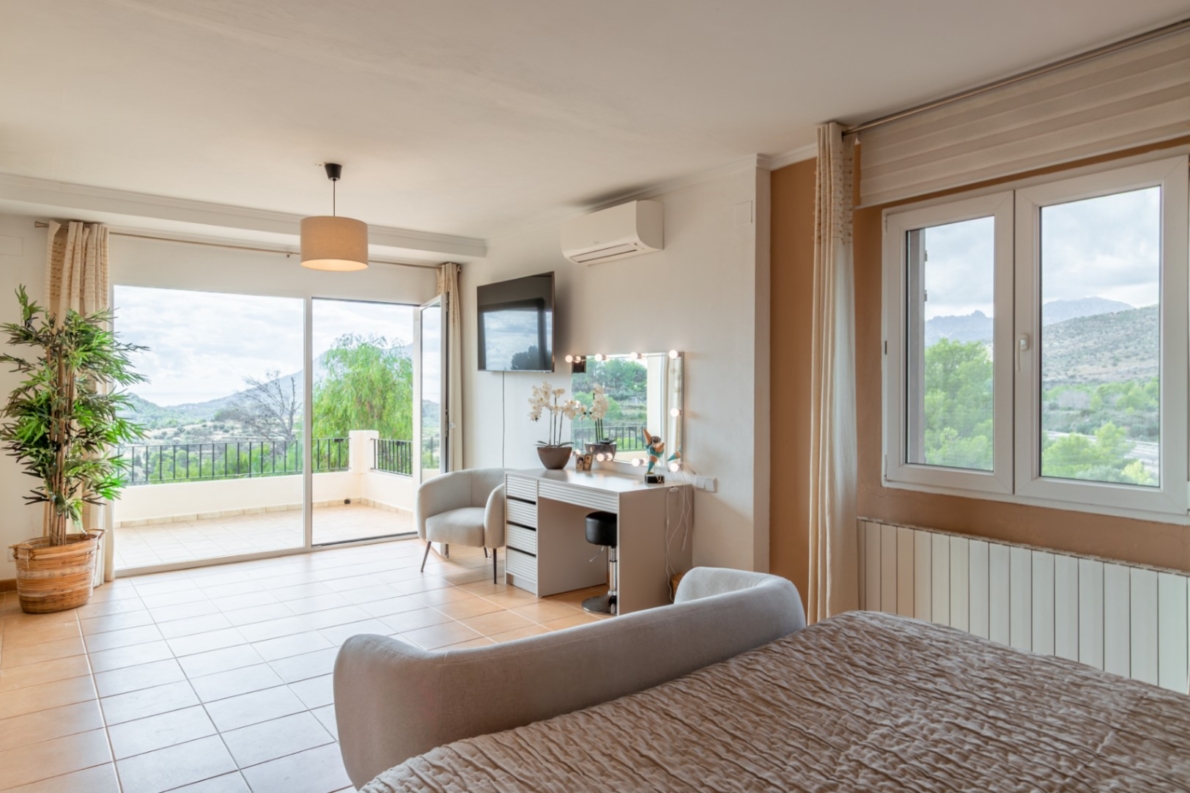 Finca for sale in Benissa