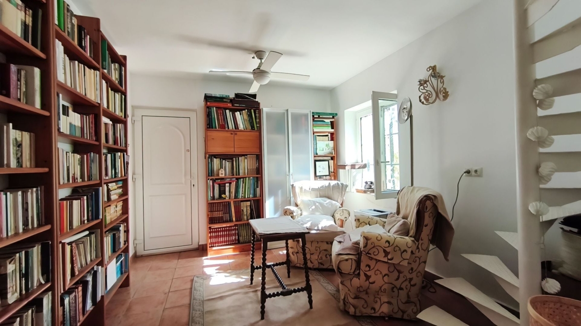 Finca for sale in Campanillas