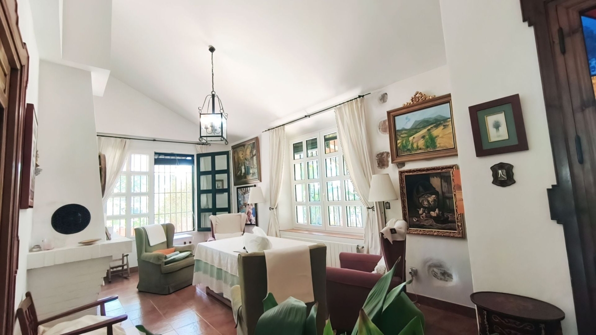 Finca for sale in Campanillas