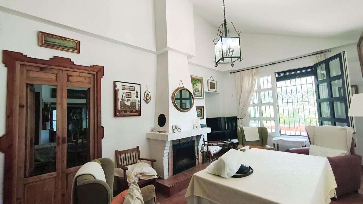 Finca for sale in Campanillas