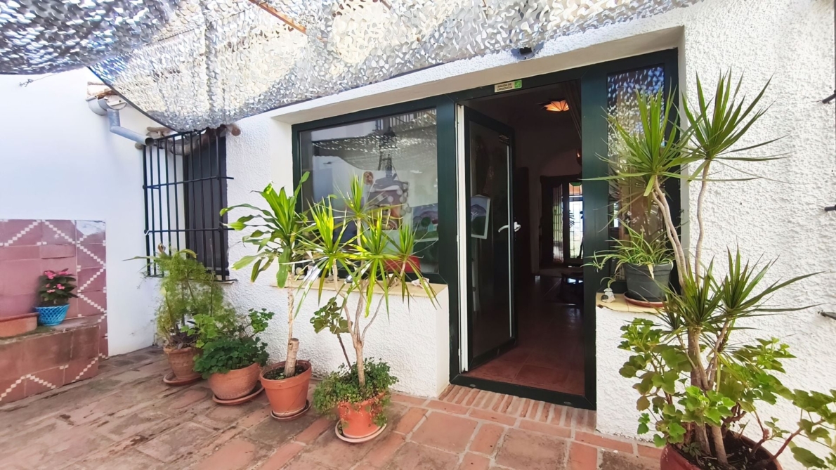 Finca for sale in Campanillas
