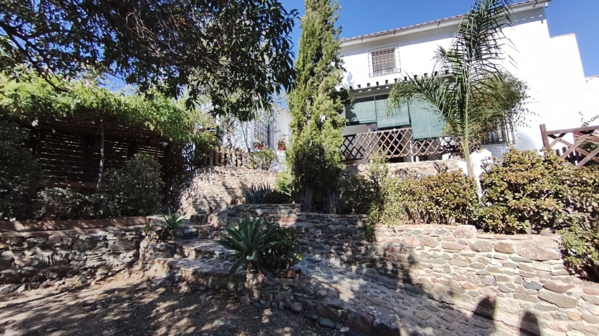 Finca for sale in Campanillas