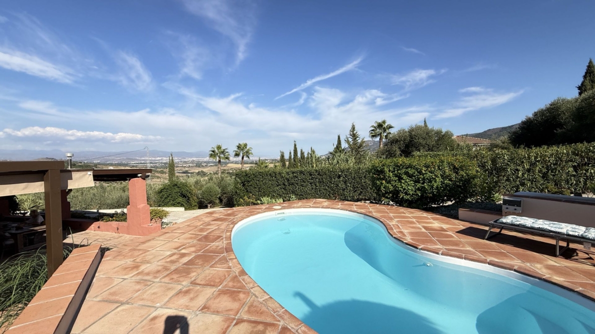 Finca for sale in Alhaurín de la Torre