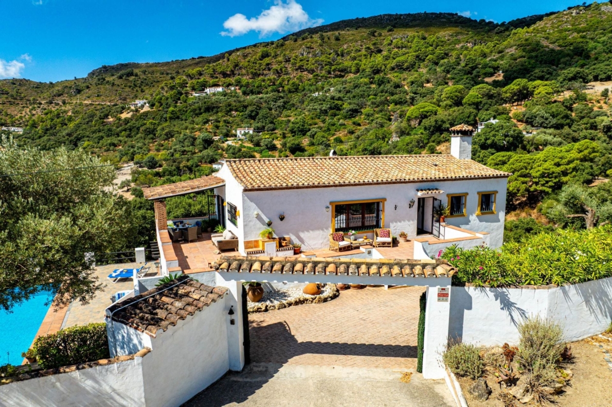 DP-52-F5521054-36 Finca for sale in Casares