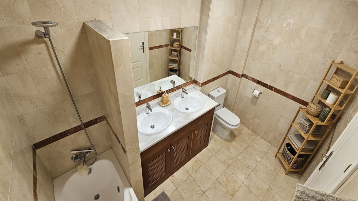 DP-52-TH5502712-19 Townhouse for sale in Lauro Golf