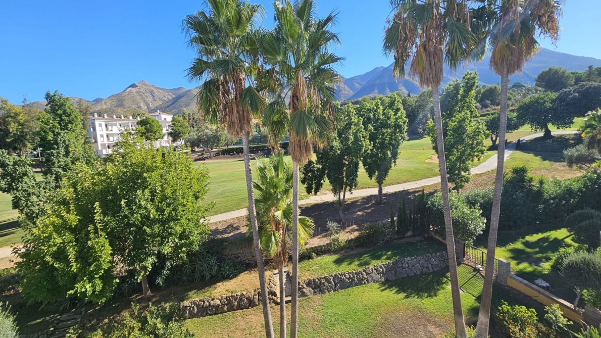 DP-52-TH5502712-35 Townhouse for sale in Lauro Golf