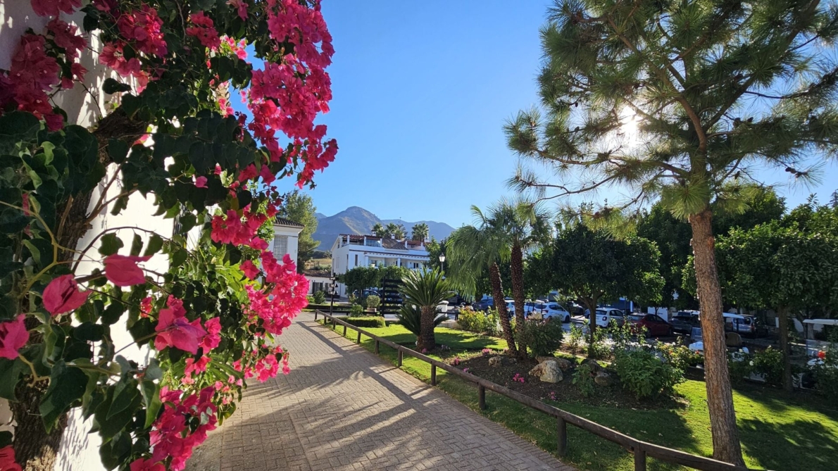 DP-52-TH5502712-41 Townhouse for sale in Lauro Golf