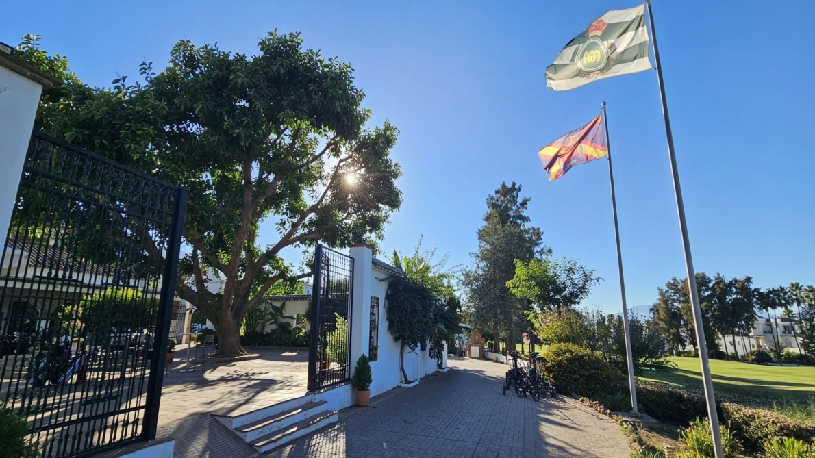 DP-52-TH5502712-43 Townhouse for sale in Lauro Golf