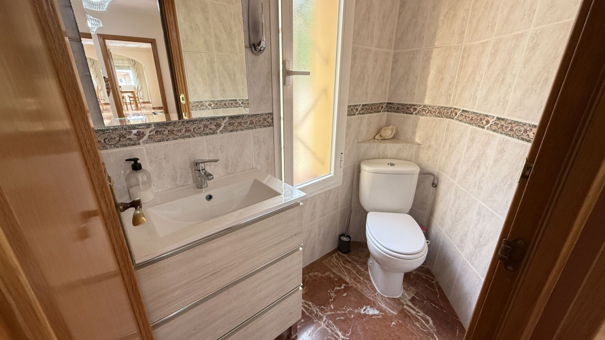 Villa for sale in Coín