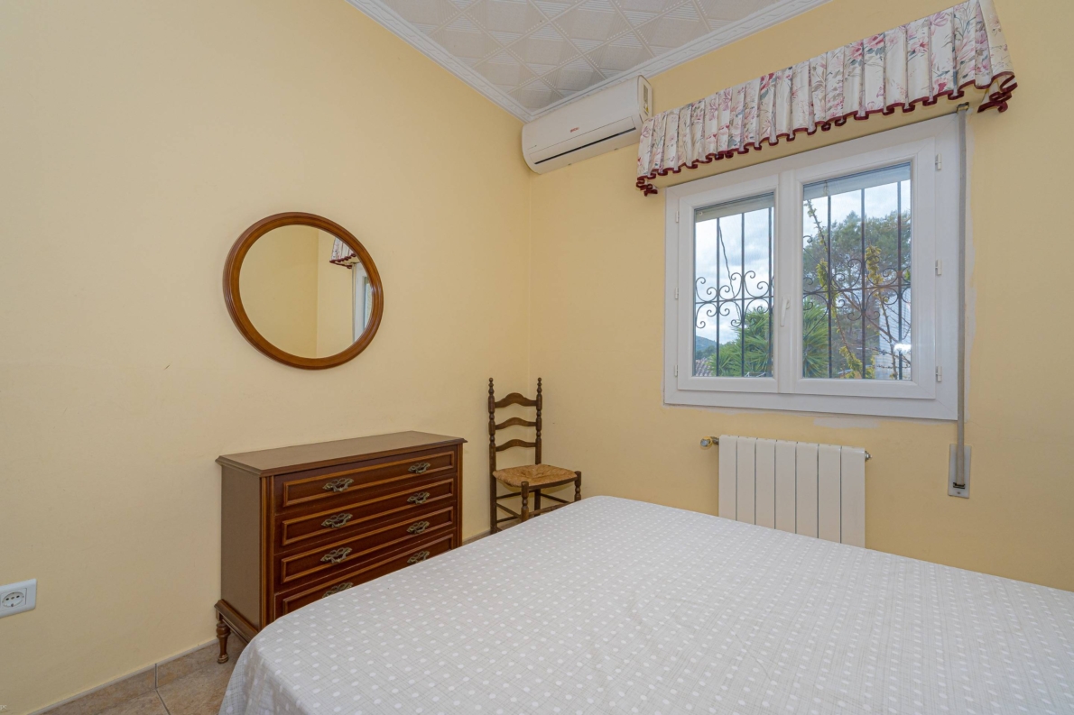 Villa for sale in Parcent