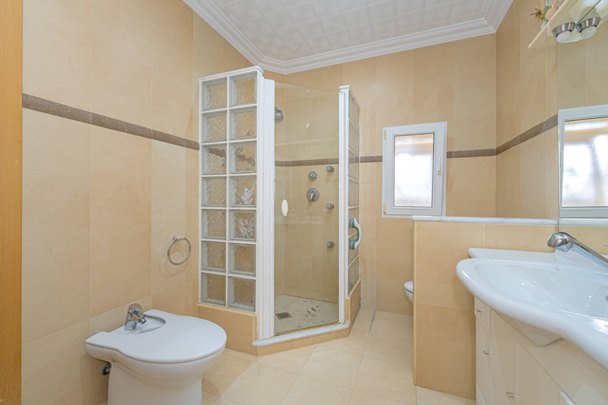 Villa for sale in Parcent