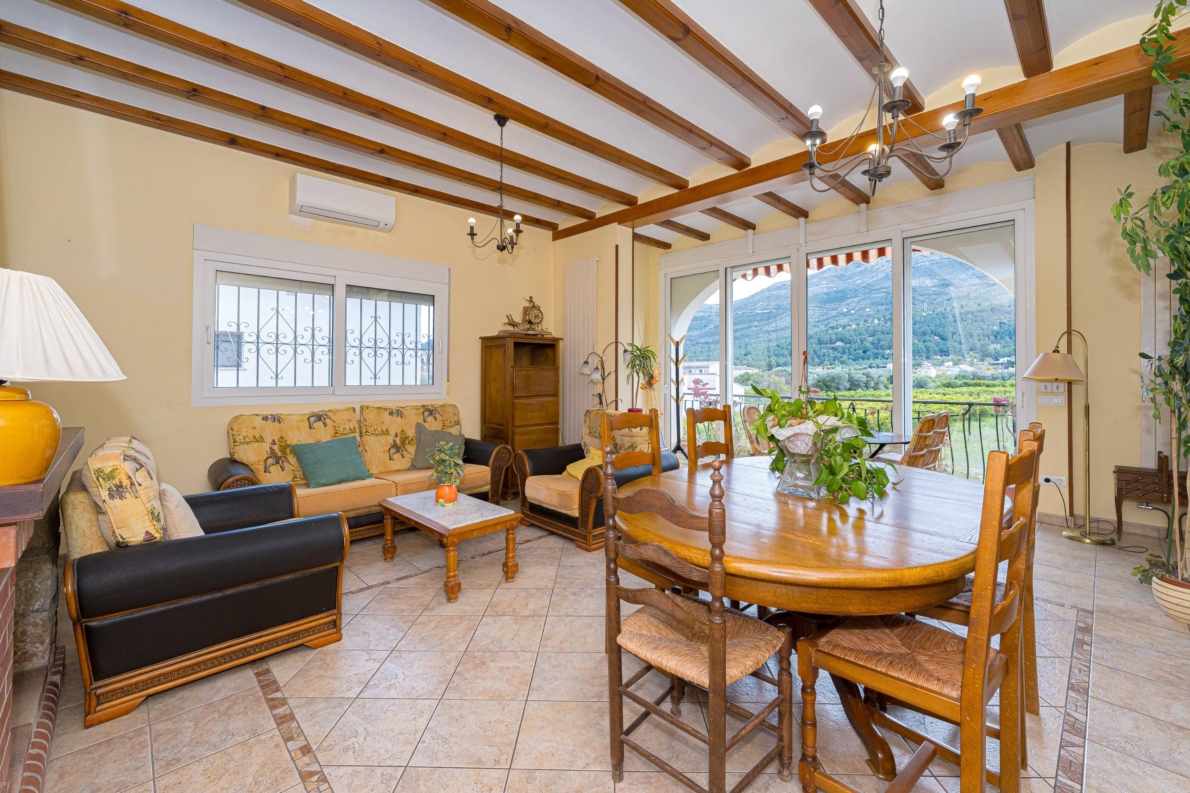 Villa for sale in Parcent