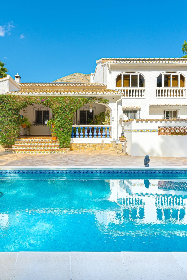 Villa for sale in Denia