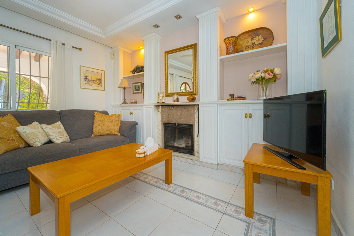 Villa for sale in Denia