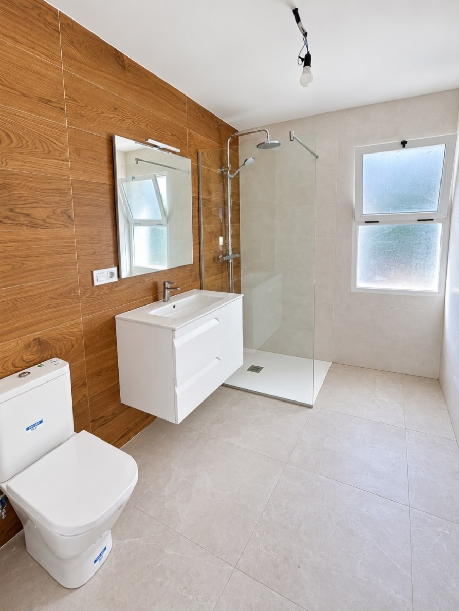 Villa for sale in Albir