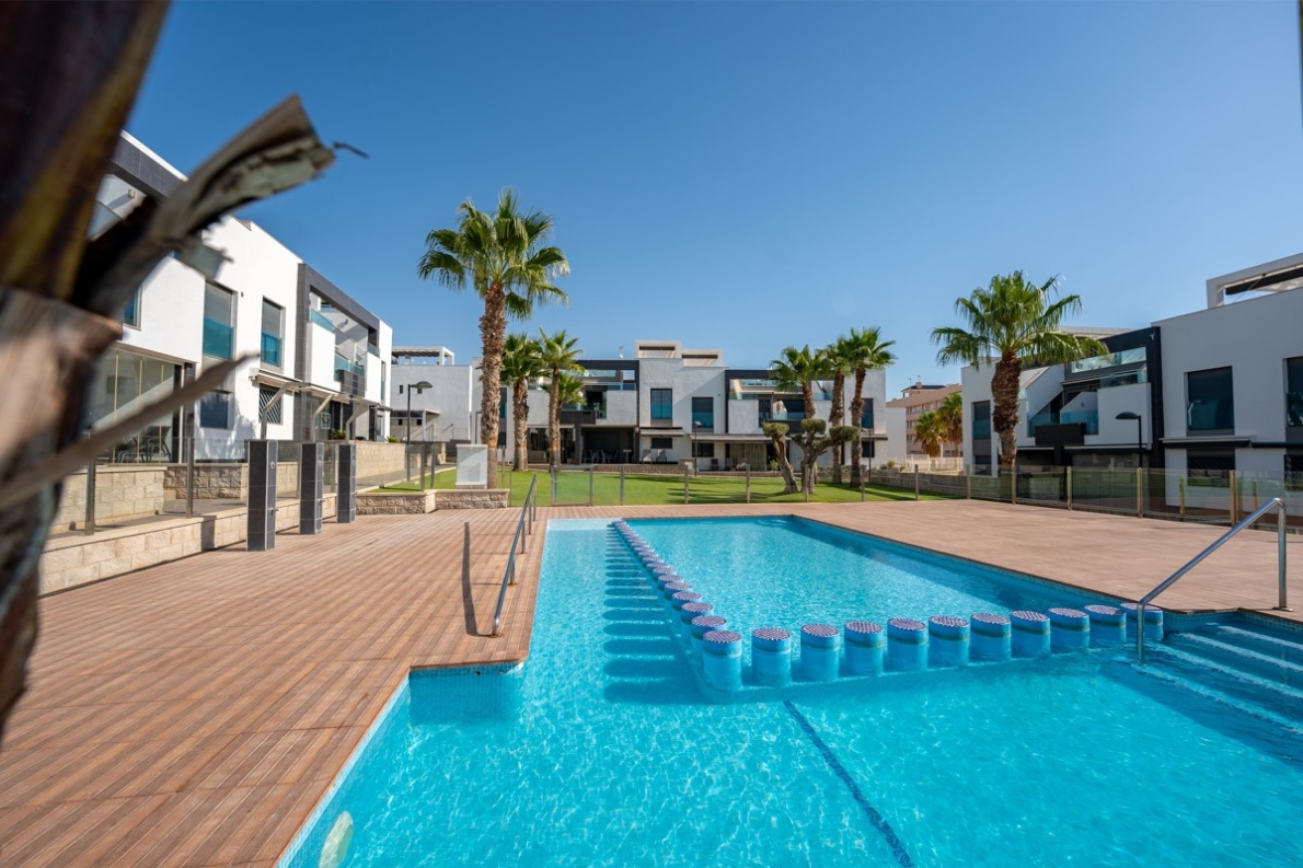 Penthouse for sale in Punta Prima