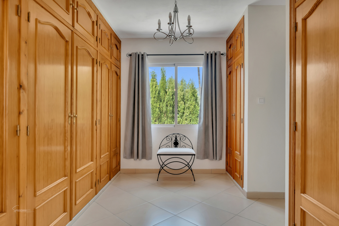 Villa for sale in Benigembla