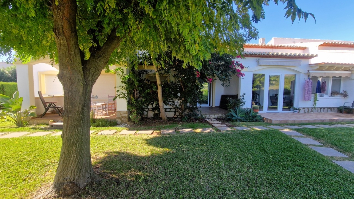 DP-90-2435-15 Villa for sale in Beniarbeig