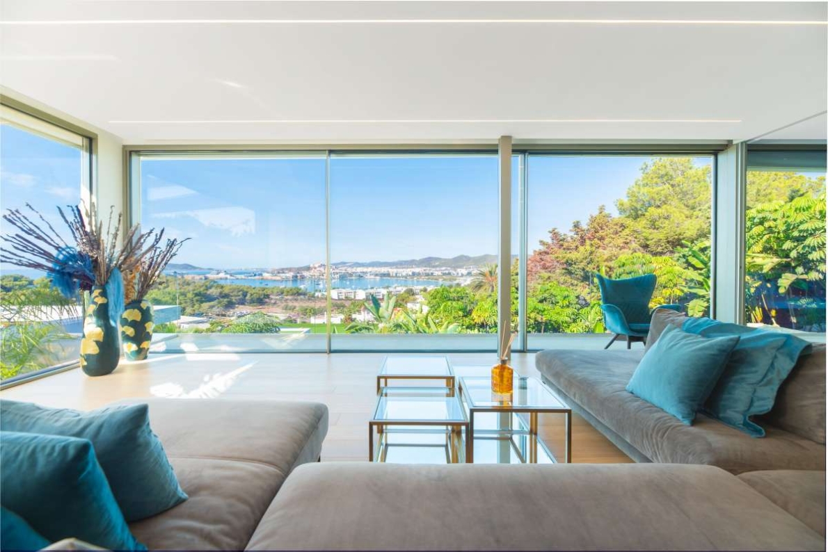 Villa for sale in Cap Martinet
