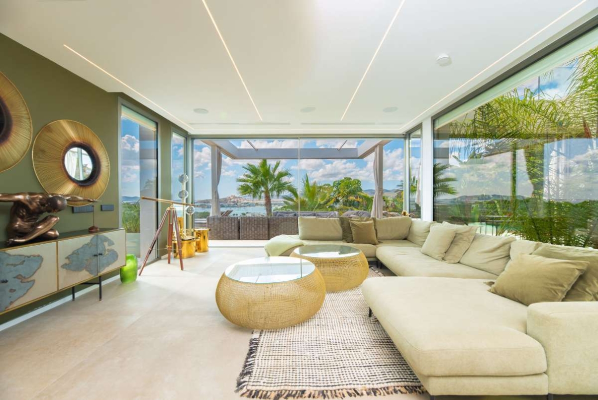 Villa for sale in Cap Martinet
