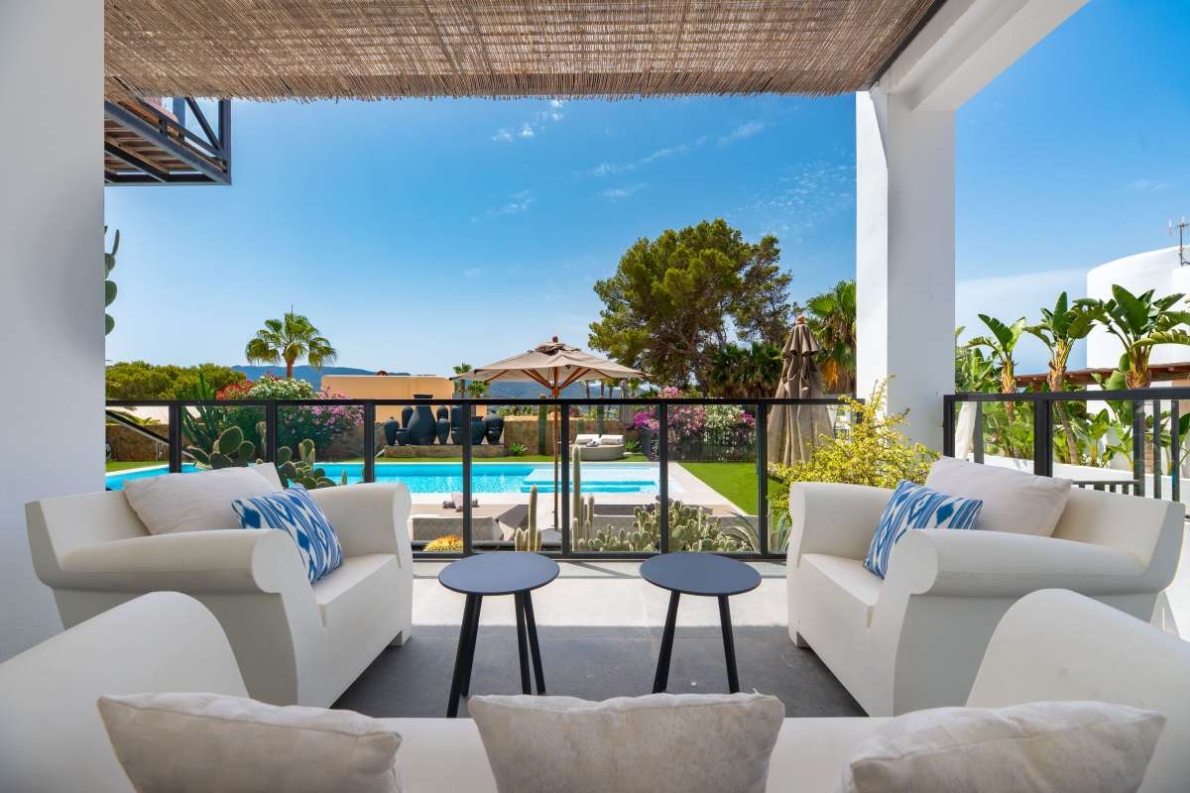 Villa for sale in Cala Conta