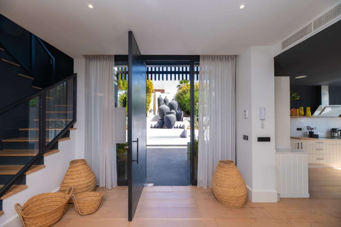 Villa for sale in Cala Conta