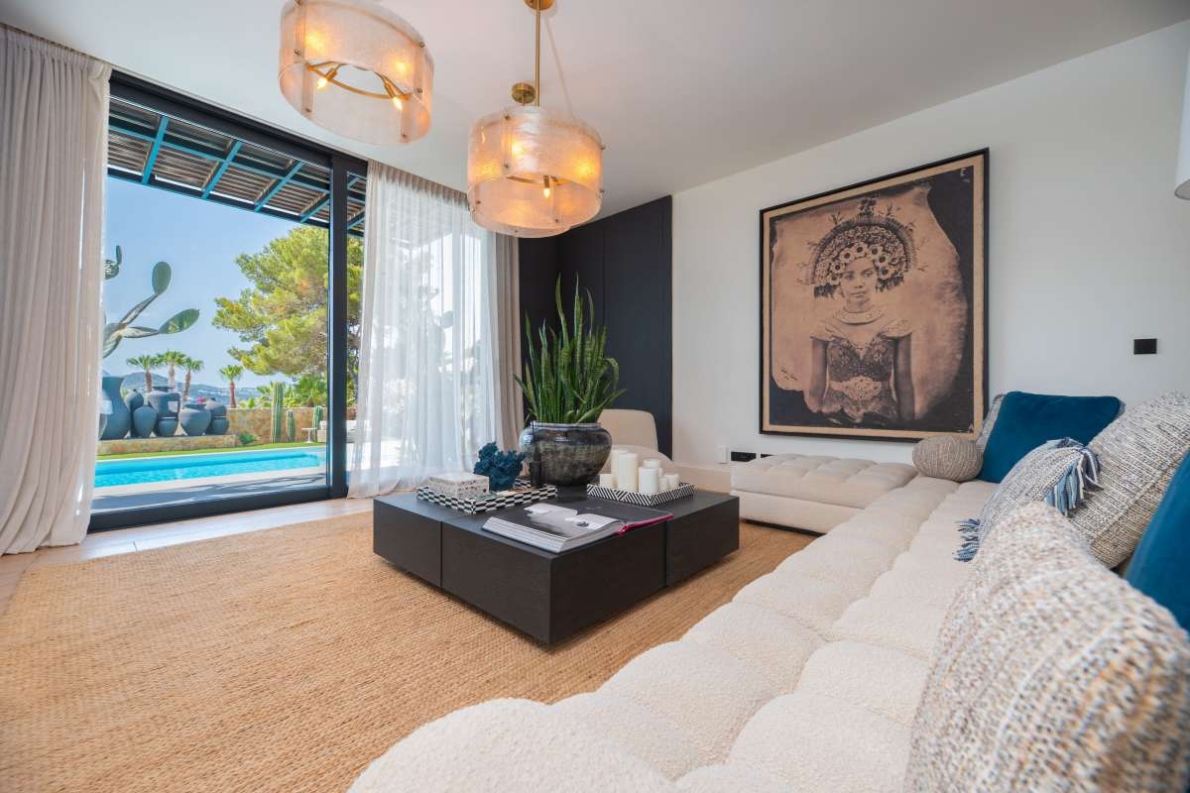 Villa for sale in Cala Conta