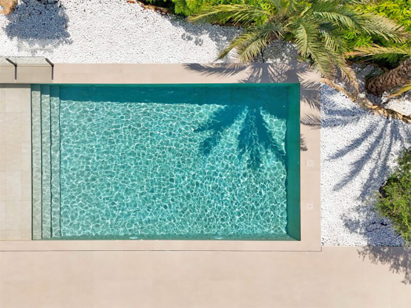 Villa with pool in Spain