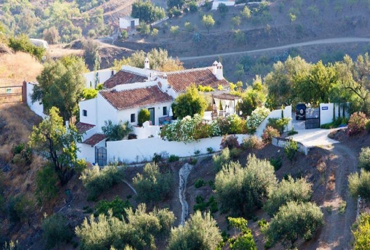 Villa for sale in Arenas