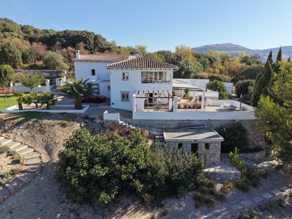 Villa for sale in Colmenar